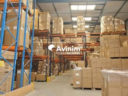 location entrepôt 7 395 m²