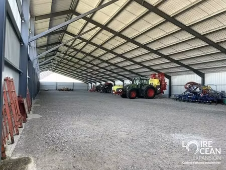 location entrepôt saint mars du desert 44850 2000m²