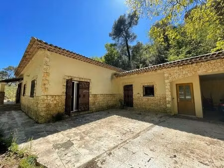 location entrepôt saint paul de vence 06570 346m²