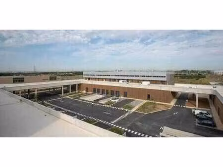 location local d'activités 5 239 m² à 20 188 m²