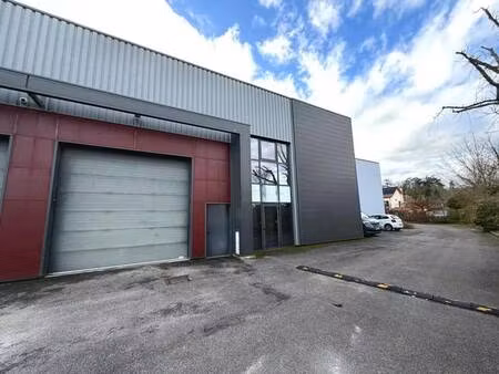 location local d’activités chaponost 69630 420m²