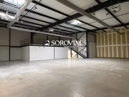 location local d'activités 518 m² à 10 322 m²
