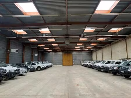 location local d'activités 2 559 m²