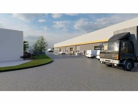 location local d'activités 483 m² à 3 804 m²