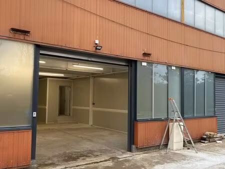 location local d’activités saint-pierre-la-palud 69210 80m²