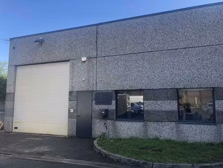 location local d’activités tourcoing 59200 445m² à 890m²