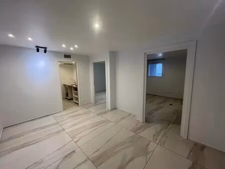 location bureaux 66 m²