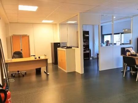 location bureaux 66 m²