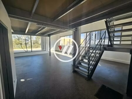 location bureaux 215 m²