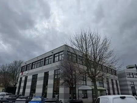 location bureaux 89 m² à 254 m²