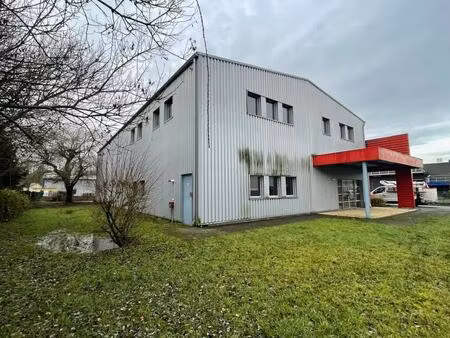 location bureaux 165 m² à 330 m²