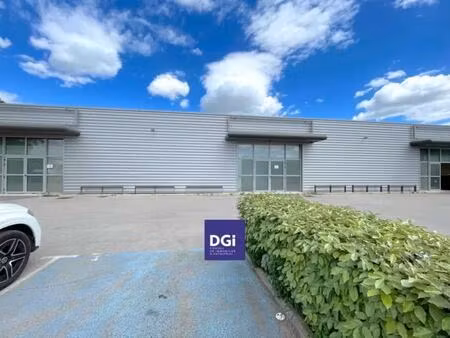 location commerce nimes 30900 300m²