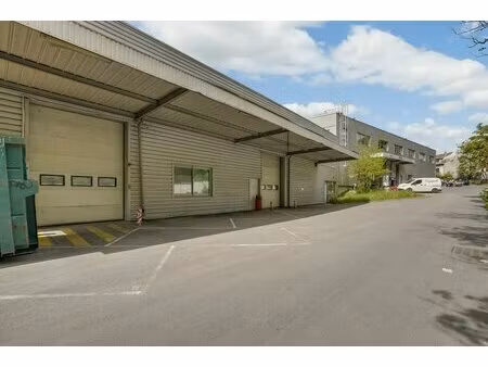 location entrepôt 268 m² à 1 375 m²