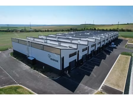 location entrepôt cormontreuil 51350 232m² à 4120m²