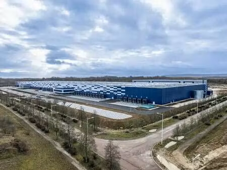 location entrepôt 6 000 m² à 62 174 m²