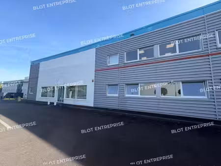location bureaux montgermont 35760 600m²