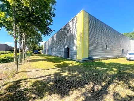 location local d’activités elancourt 78990 1450m²