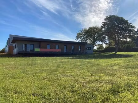 location local d’activités pont l abbe 29120 900m²
