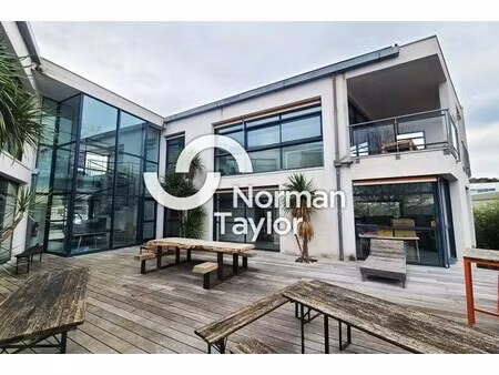 location bureaux 77 m²