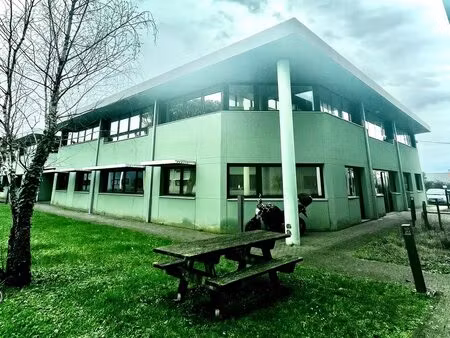 location bureaux 113 m²