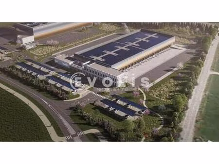 location bureaux 5 868 m²