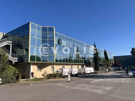 location bureaux 156 m²