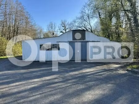 location entrepôt 390 m²