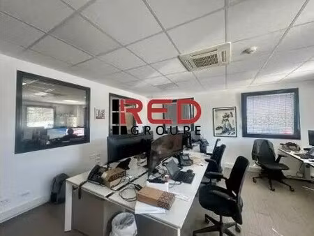 location entrepôt 320 m²