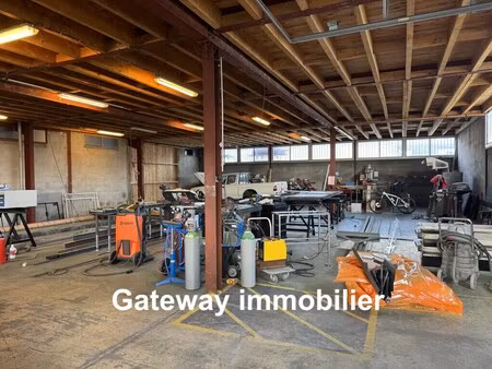 location entrepôt 450 m²
