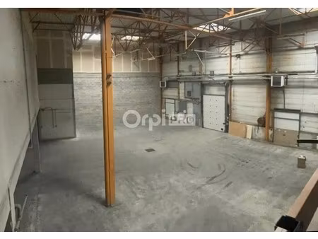 location entrepôt 6 042 m²