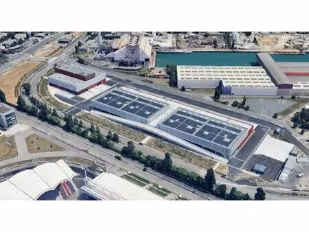 location local d'activités 2 123 m² à 8 638 m²