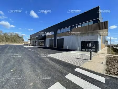 location local d’activités chalifert 77144 322m² à 1066m²