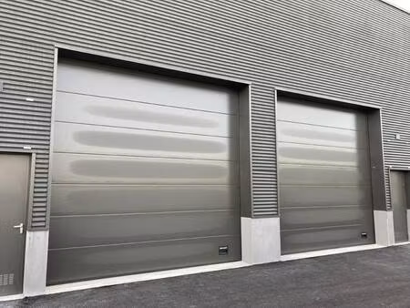 location local d'activités 196 m² à 892 m²