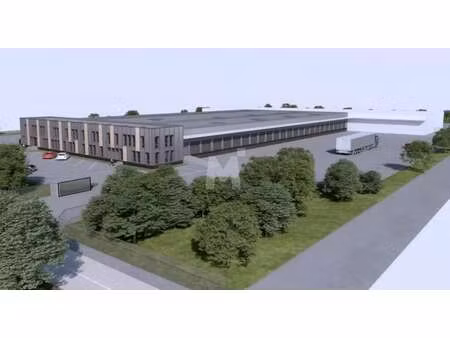 location local d'activités 2 000 m² à 5 500 m²