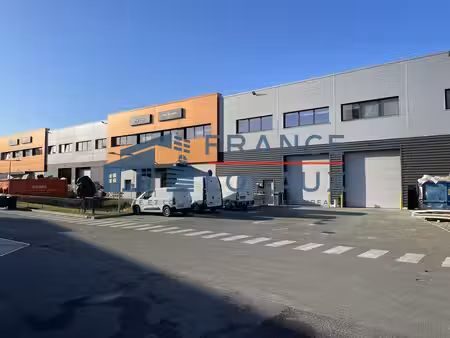 location local d’activités romainville 93230 1084m²