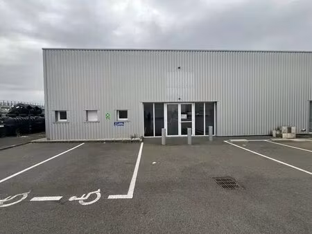 location local d’activités saint andre de cubzac 33240 500m²
