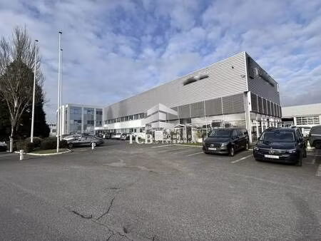 location local d'activités 8 982 m²