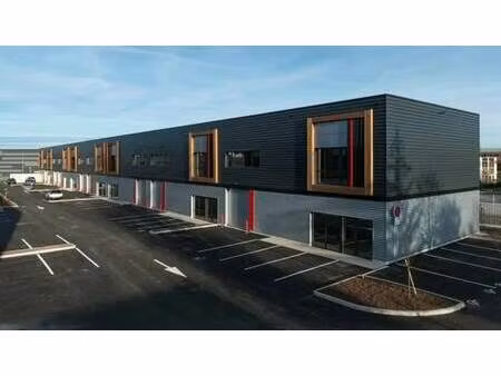 location local d'activités 274 m² à 2 312 m²