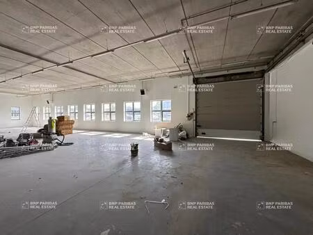 location local d’activités saint-thibault-des-vignes 77400 2003m²