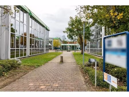 location local d'activités 438 m² à 2 420 m²