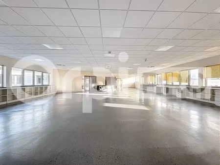 location bureaux 485 m²