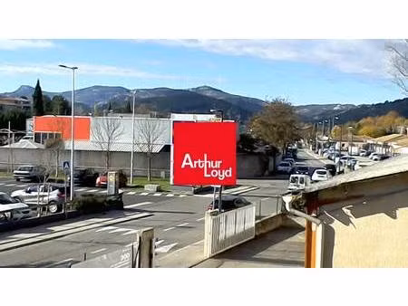 location bureaux 95 m²