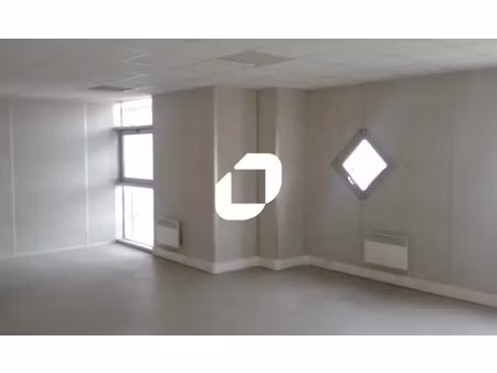 location bureaux 118 m²