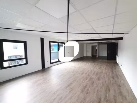 location bureaux 47 m² à 154 m²