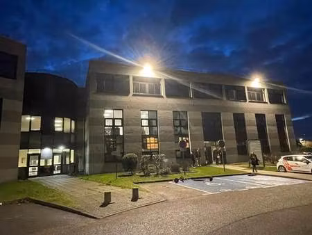 location bureaux 89 m² à 254 m²