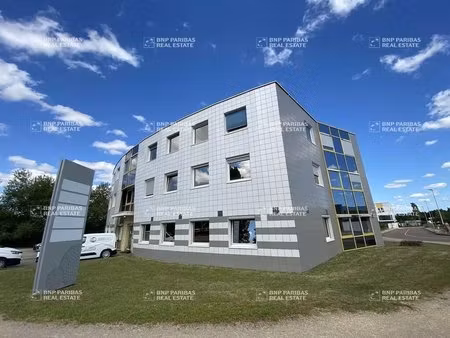 location bureaux 198 m²