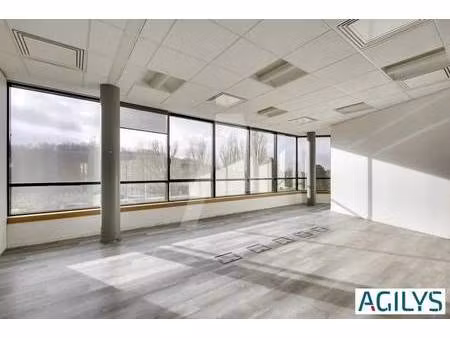 location bureaux 469 m² à 1 620 m²