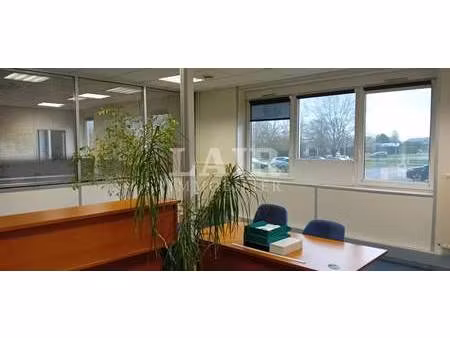 location bureaux 140 m²