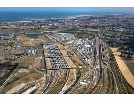 location entrepôt calais 62100 13696m²
