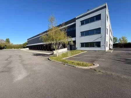 location entrepôt 4535m²